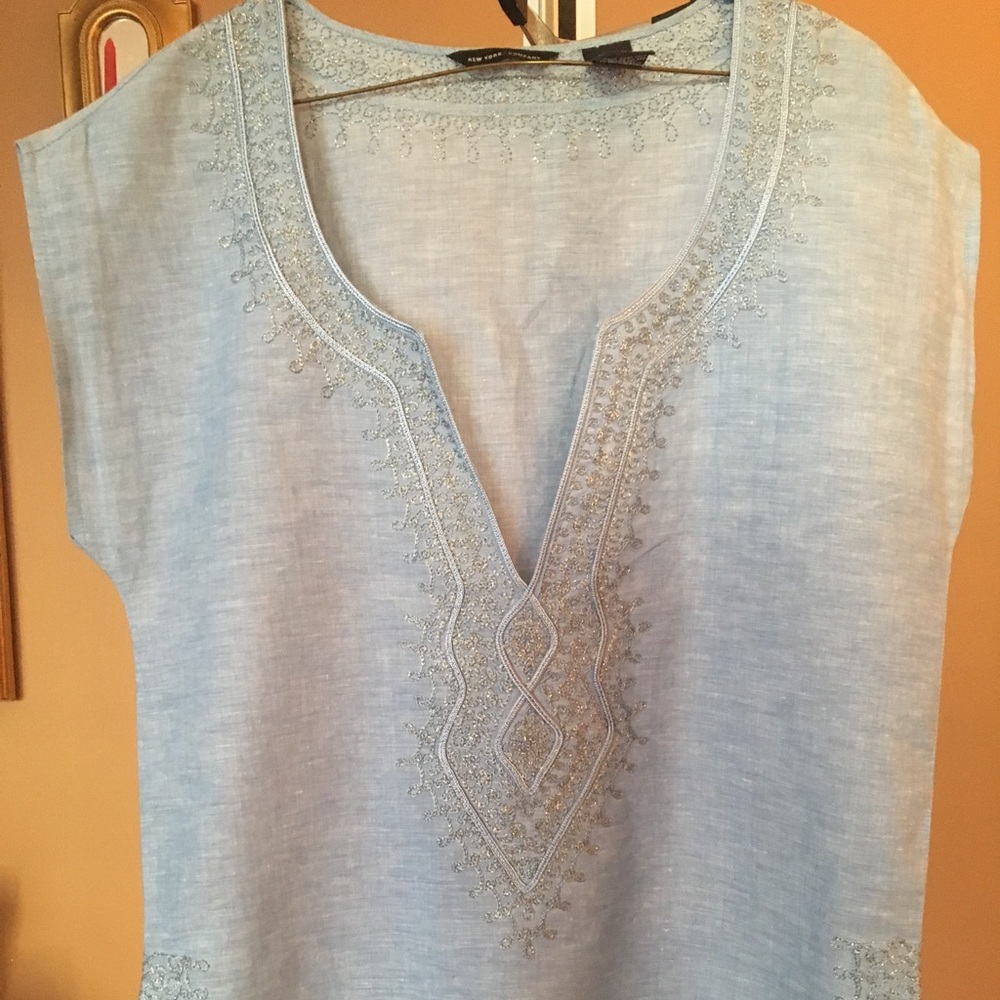 Jean material tunic shirt with silver embroidery